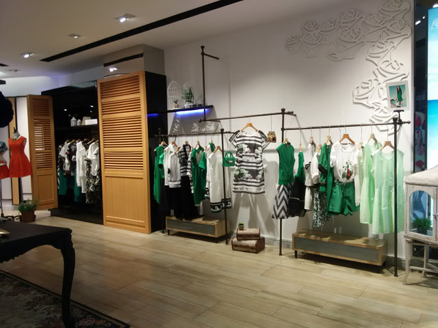 湯家橋?qū)Ｙu(mài)店