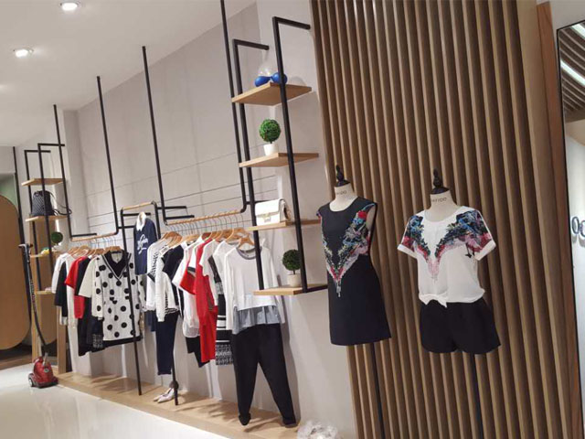湯家橋?qū)Ｙu(mài)店