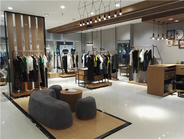 湯家橋?qū)Ｙu(mài)店