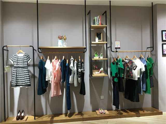 湯家橋?qū)Ｙu(mài)店