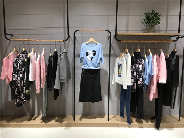 湯家橋?qū)Ｙu(mài)店